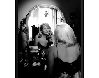 Marilyn Monroe Vintage Photo Print: Classic Hollywood Poster