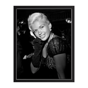 Jayne Mansfield Vintage Photo Print: Classic Hollywood Glamour Wall Art