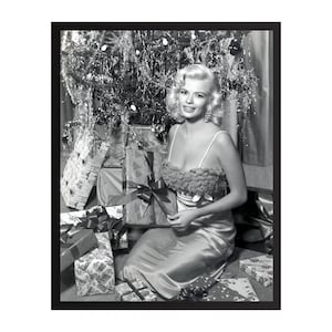 Jayne Mansfield Vintage Photo Print: Classic Hollywood Glamour Wall Art