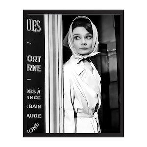 Audrey Hepburn Vintage Photo Print | Retro Hollywood Wall Art | Classic Movie Star Decor | Mid-Century Glamour Poster | Gift for Film Lovers