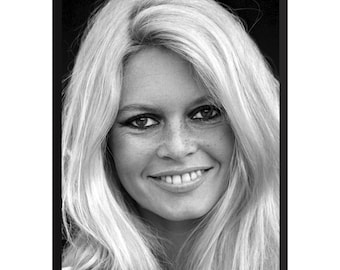 Brigitte Bardot Vintage Photo Print: Classic Hollywood Poster