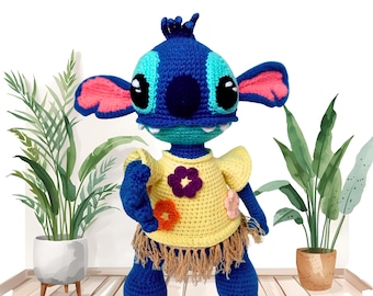 Boneca de crochê, amigurumi com esqueleto de arame, costura artesanal.
