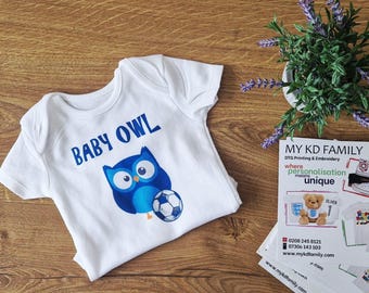 Personlig fotbollsbody med babyuggla