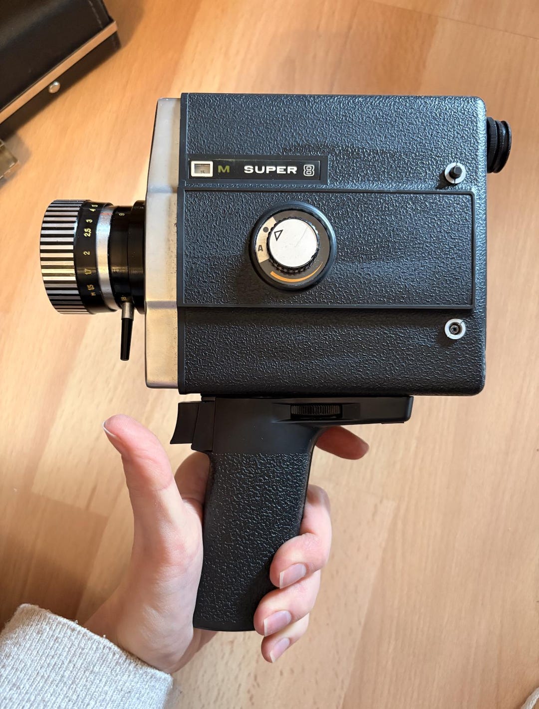 Vintage LOMO 215 Super 8 Camera – USSR Analog Film, Original Case