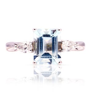 Vintage, aquamarine & diamond three-stone ring | Antique engagement ring | Vintage trilogy ring | Aquamarine diamond jewelry gift for her