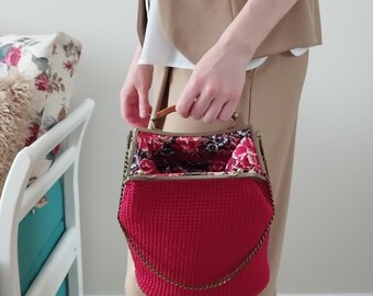 Gehäkelte Handtasche, schwarze, strukturierte Häkeltasche mit Metallverschluss, Schultertasche mit Kettenriemen, handgefertigte Kordelhandtasche, individuelle Farbauswahl