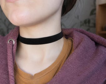 Black Elastic Tattoo Choker | 90s Retro Grunge Jewelry