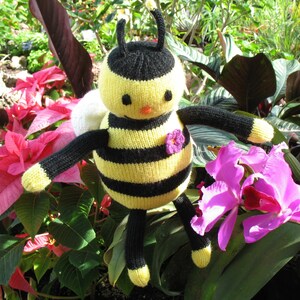 Honey the Bee PDF Knitting Pattern for Stuffed Animal image 3