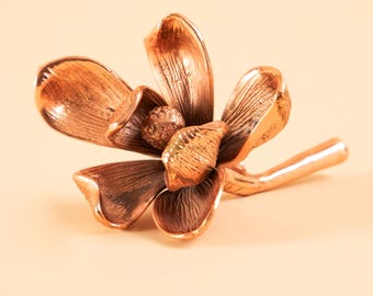 Handgefertigte Messing Blume Briefbeschwerer: Elegante Schreibtisch Dekor