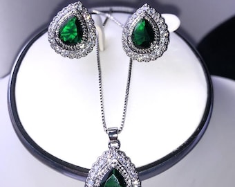Elegante Teardrop Halskette und Ohrringe Set - Braut, Abschlussball und Geschenk Schmuck - Erhältlich in Türkis, Smaragd, Klar & Blau - Geschenk für Sie