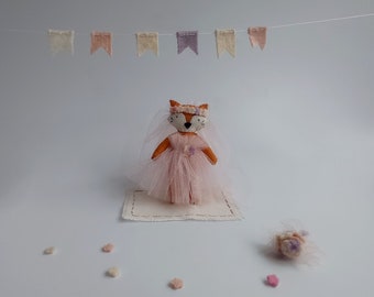 Bride set, bride toy set, dress-up Fox set, dress-up doll set, In a practical carrying bag