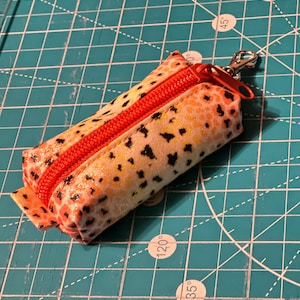 Mini Keychain Zipper Pouch – Handmade Accessory