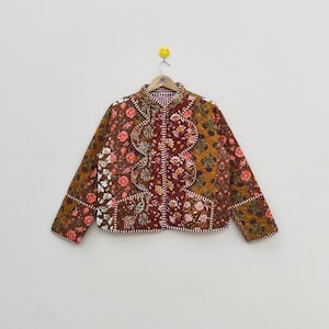 Handmade Cotton Quilted Patchwork Jacket, Boho Floral Reversible Coat – Vintage Kantha Kimono Style Short Jacket for Women, Gift for Her