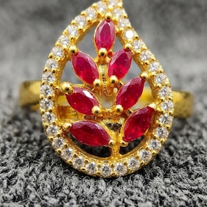 Chevalière feuille/ diadème rose plaqué or/ larmes vintage