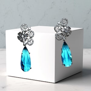 Handmade Bridal Earrings Set / Lake Blue Austrian Pear Crystal earrings/ Wedding Dangle with Sparkle