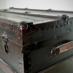 Vintage Oshkosh Steamer Trunk - Etsy