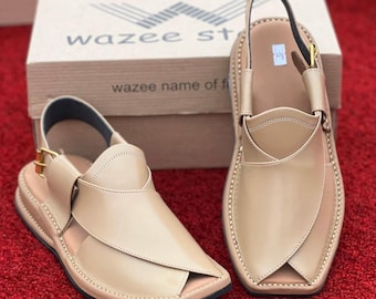 Handmade Leather Peshawari Chappal: Traditional Men's Sandals