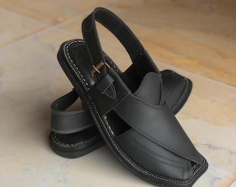 Handgefertigte Peschakari Chappal - pakistanische Ledersandalen für Herren - traditionelle Kaptaan Chappal - Ethnische Schuhe