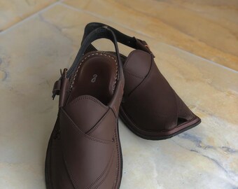 Kaptaan Chappal – Handmade Leather Peshawari Shoes – Ethnic Sandals for Men