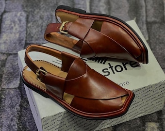 Handmade Leather Peshawari Chappal: Traditional Men's Sandals