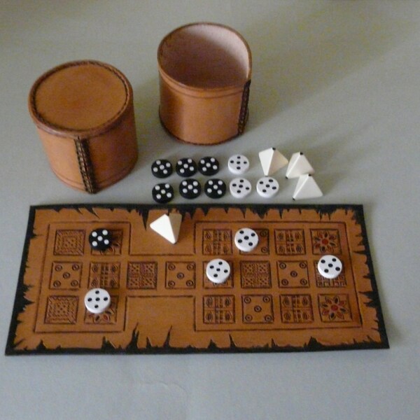 oude spel, lederen bordspel – Royal Game van uw