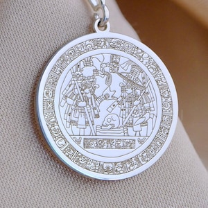 Mayan Altar Circle Necklace – Ancient Ritual Sun Disc Pendant, Sacred Totem Jewelry, Gold or Silver Mesoamerican Amulet, Gift for Him or Her
