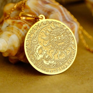 Collana con teschio di luna crescente - Ciondolo con sole e teschio occulti, gioiello simbolico gotico, talismano di arte oscura, regalo alternativo per lei o per lui