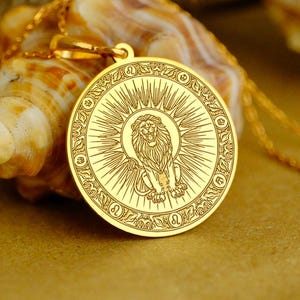 Leo Zodiac Necklace – Custom Engraved Medallion for Leo Sign, Gold or Silver Astrological Jewelry, Birthday Gift for Her