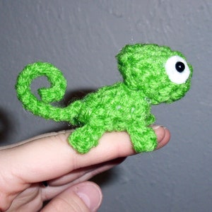 Mini Green Chameleon Plushie 2.5 inch Small Crochet Animal Stuffed Toy Lizard Made To Order Miniature Plush Doll image 5