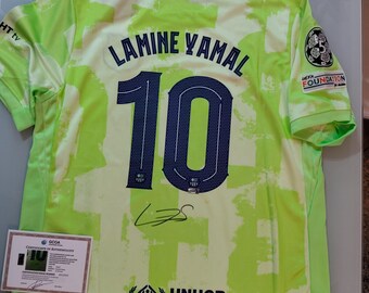 ラミーヌ・ヤマル選手直筆サイン入りバルセロナ25/26ユニフォーム