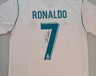 レアル・マドリード ロナウド サイン入りジャージ クリスティアーノ・ロナウドのサイン入りジャージ - レアル