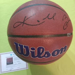 Balón de baloncesto Wilson de Los Angeles Lakers de la NBA firmado por Kobe Bryant con certificado de autenticidad.