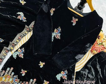 Conjunto de traje bordado de terciopelo negro, kurti de viscosa, palazzo y dupatta de terciopelo