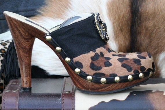 pony hair clogs