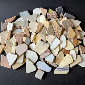 Natürliche Sea Pottery Shards (1 1/2 &#39;&#39; - 2 1/2 &#39;&#39;) gemischte Muster für Mosaik & Schmuck