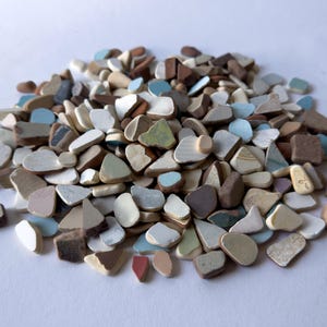 Small Sea Pottery Shards Mix– Genuine Beach Pottery (1/2&#39;&#39;–3/4&#39;&#39;) for Mosaic, Jewelry Making, DIY Art