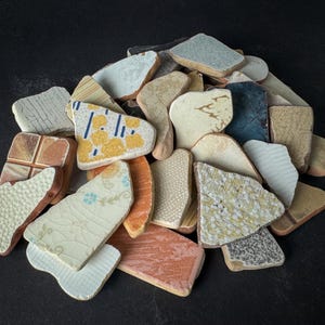 Black Sea Pottery Shards: Gemischte Farben Lot 10-30 Teile (1,5 &#39;&#39;-2,5 &#39;&#39;), Coastal Art Bedarf