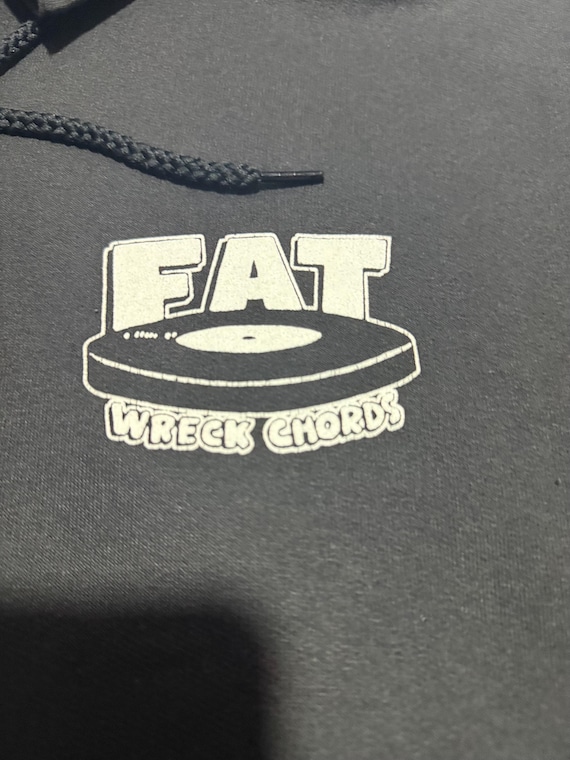トップス FAT Wreck Chords Logo Pull Over Hoodie Fat Wreck Chords Logo Pullover Hoodie (Black) – Artist First