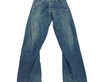 Vtg 90s Levis Engineered jeans loose/ waist 30/31