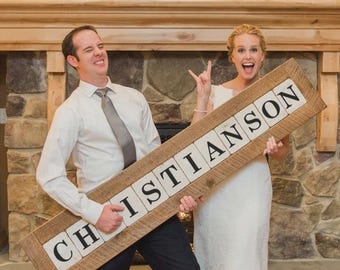 Letrero personalizado con apellido familiar / Letrero de madera con apellido personalizado / Decoración rústica de pared estilo granja / Regalo de boda / Regalo de inauguración de casa / Hecho a mano en EE. UU.