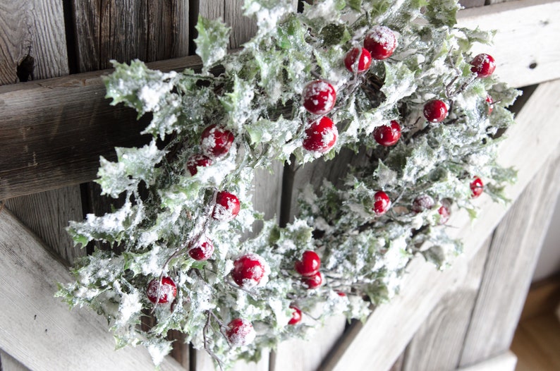 Holiday Wreath, Christmas Wreath, Holiday Decor, Holiday Accent Piece, Farmhouse Home Decor, Farmhouse Wreath, Christmas Decorations, Wreath image 5