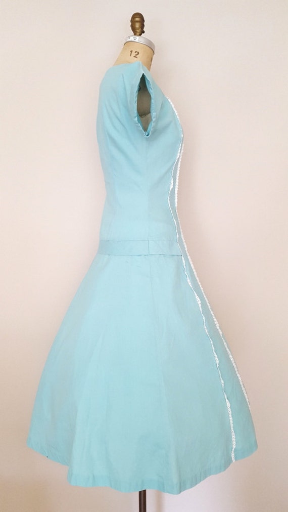 Vintage 1950s Dress / Aqua Blue Cotton Dress / Ru… - image 4