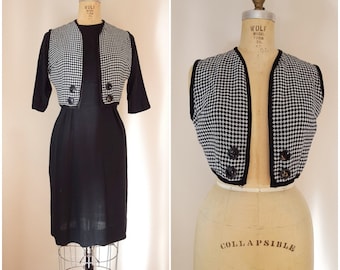 Vintage 1960s Dress / Sheath Dress / Houndstooth / Black and White Dress / Mod Dress / Small-Medium