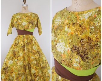Vintage 1950s Dress / Green and Brown Floral Print / Small