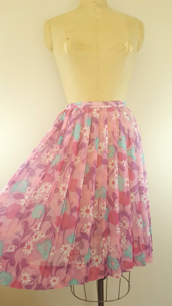 Vintage 1960s Skirt / Pink Floral Pleated Skirt /… - image 3