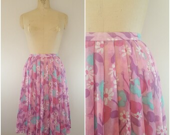 Vintage 1960s Skirt / Pink Floral Pleated Skirt / Full Skirt / Small
