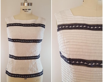 Vintage 1950s Sleeveless Blouse / White and Denim Stripes / XS