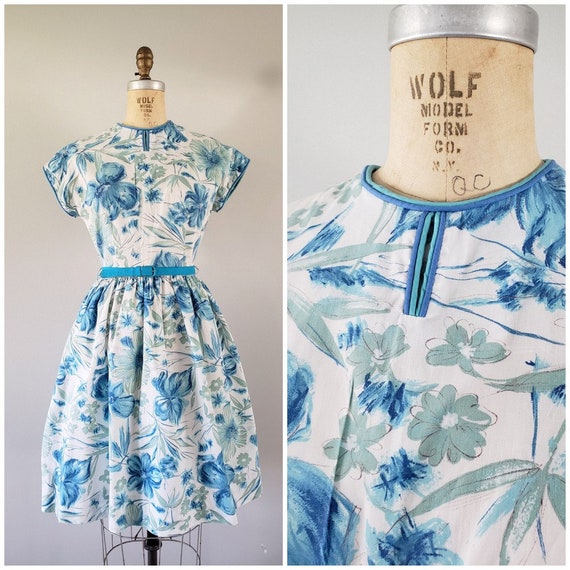 Vintage 1960s Dress / Blue Floral Day Dress / Medi