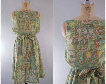 Vintage 1960s Cotton Dress / Green Fleur De Lis Print / Blouson Dress / XS