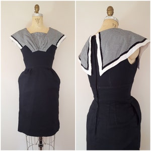 Vintage 1950s Dress / Helen Whiting Dress / Wiggle Dress / Black and White Checks / Small